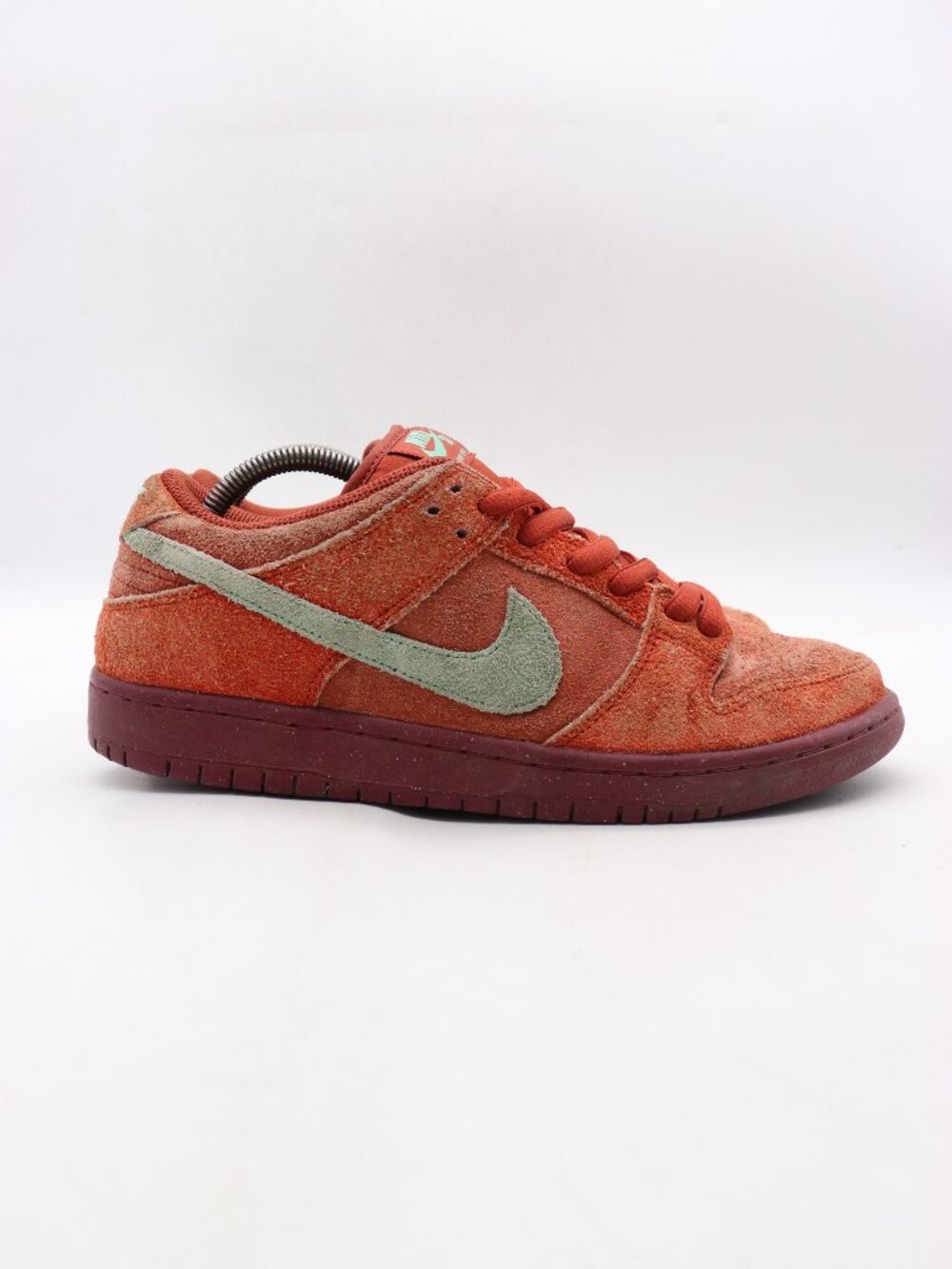 Nike SB Dunk Low Pro Skate Shoes Men's Size 9.5 Mystic Red Skateboard DV5429-601